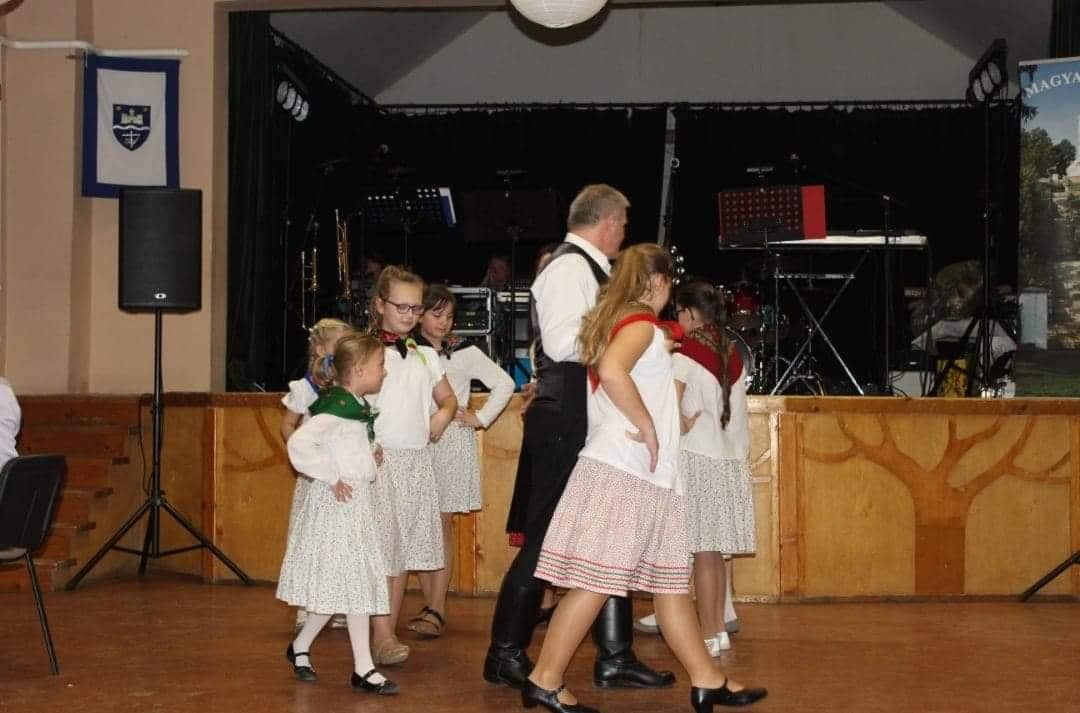 61034054 678621005930137 2980447281808932864 N