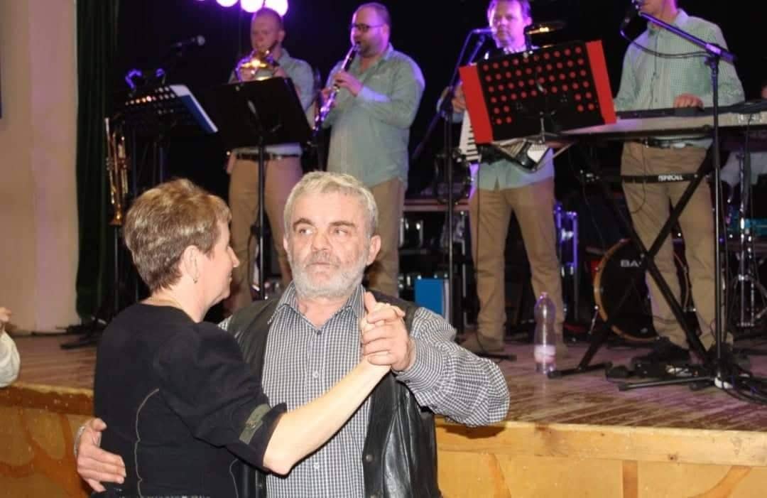 61160867 2337499583175539 8512213417862365184 N