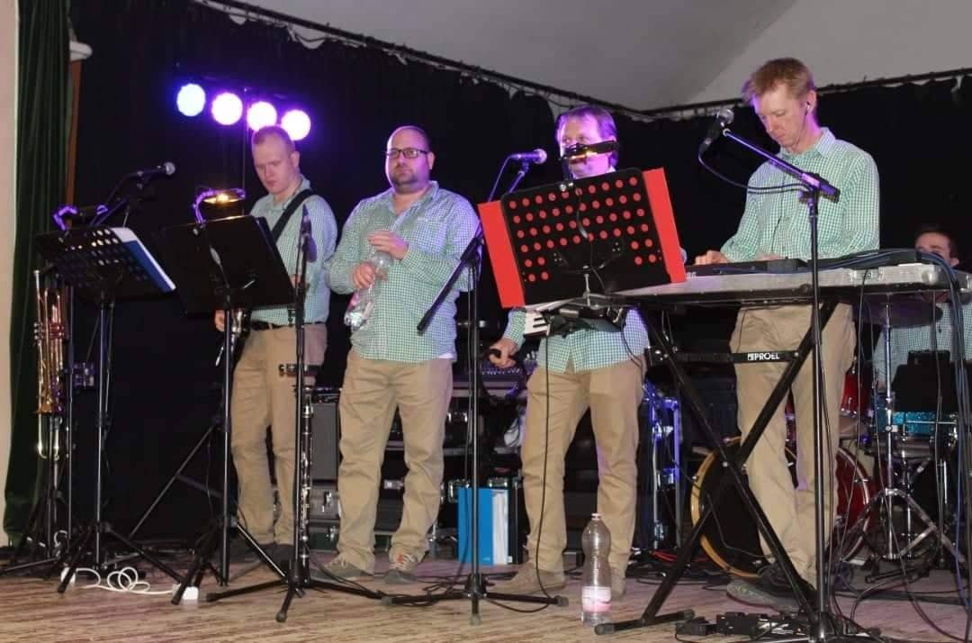 61364483 2419234818304382 404507905497235456 N.jpg